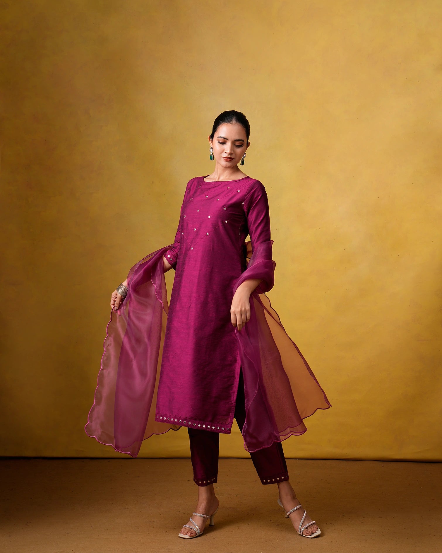 Vinmeen Plum Suit Set with Organza Dupatta